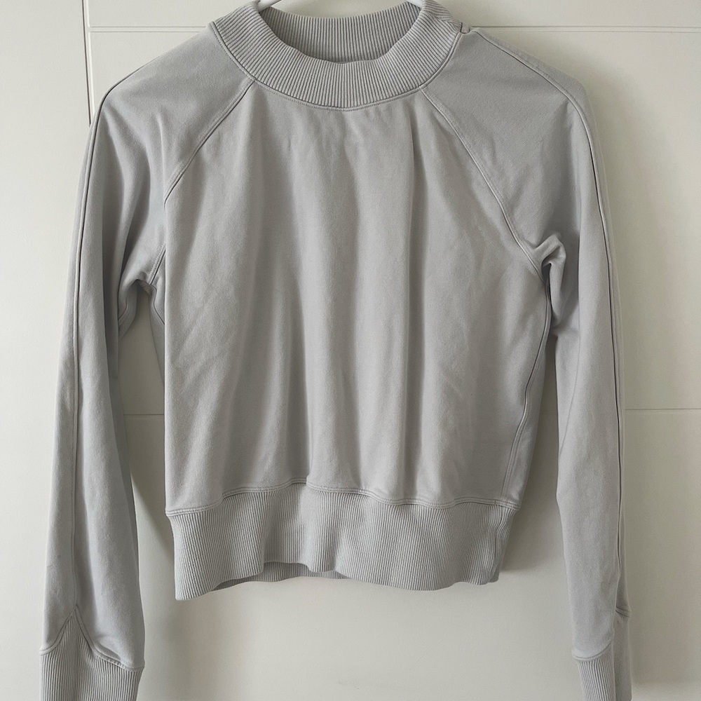 Lululemon Cropped Crew